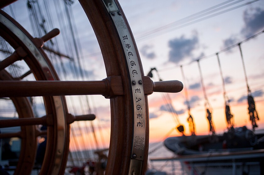 ship-helm-780