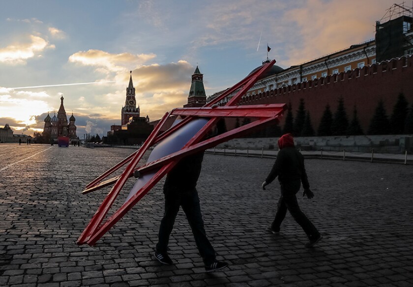 star-red-square-moscow-R-780