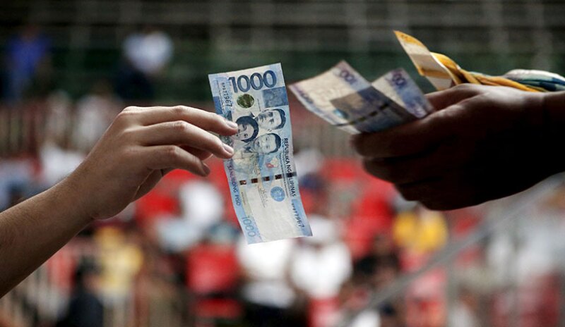 Philippines-peso-notes-R-780.jpg