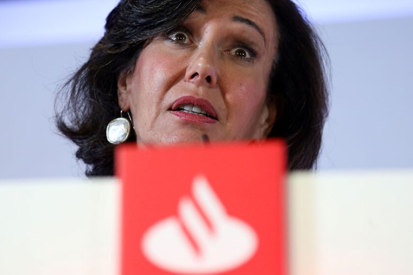 Ana-Botin-podium-Santander-R-780.jpg