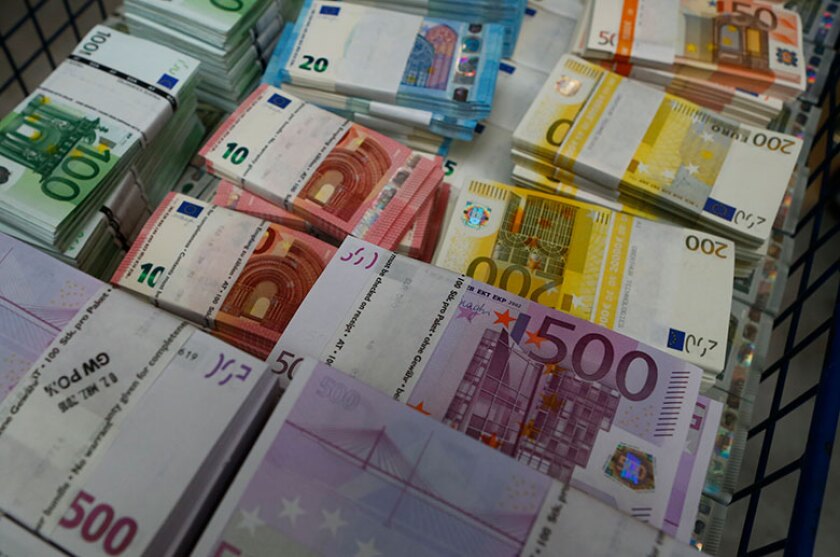 euros-wads-basket-R-780.jpg