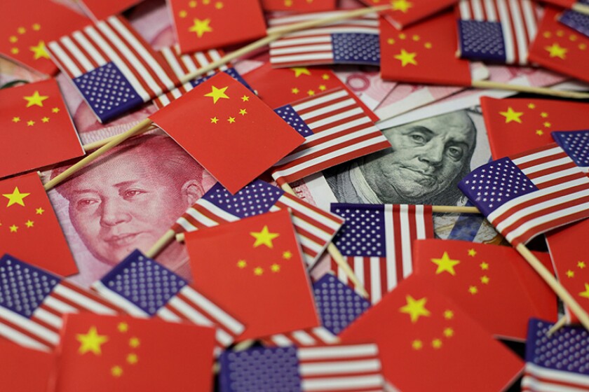 US-China-flags-money-R-780.jpg