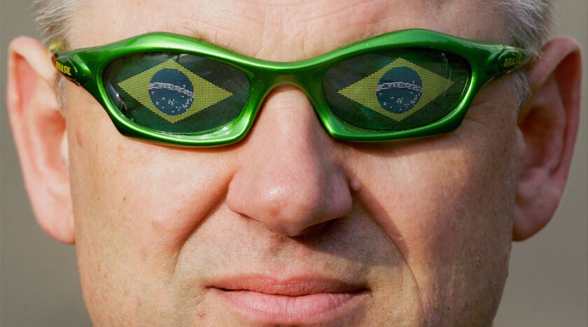 Brazil-sunglasses-man-R-960.jpg