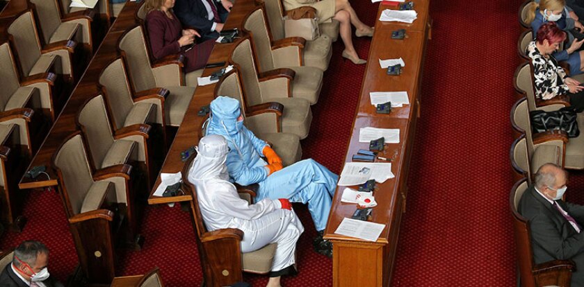 Bulgaria-parliament-coronavirus-R-780.jpg