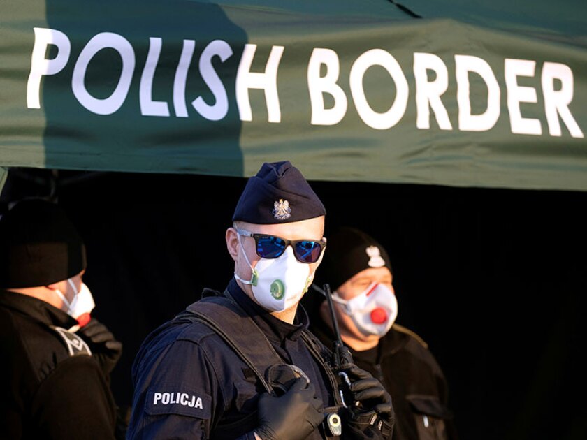 Poland-border-police-coronavirus-R-780.jpg