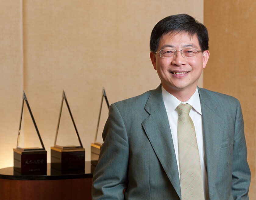 Joseph-Huang-E-Sun-780.jpg
