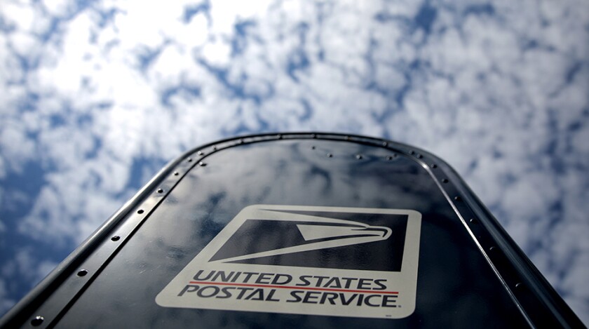 US-postal-service-post-box-sky-R-960.jpg