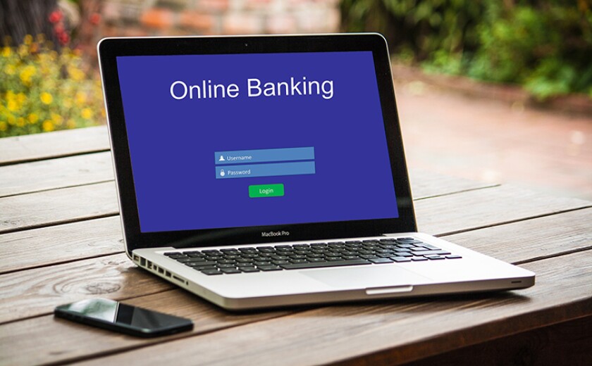 online-banking-tech-780